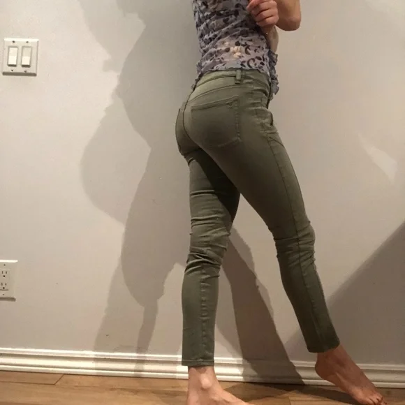 Low rise olive pants - Picture 11 of 16